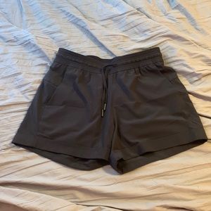 Lululemon size 6 shorts